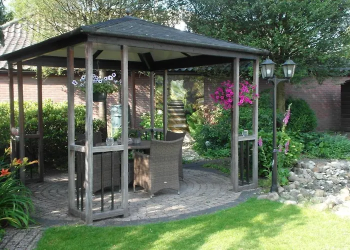 Bed & Breakfast De Loenense Bossen 3*